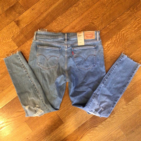 NWT Levi’s 711 Skinny Ankle Sculpt Soft Jeans - Picture 6 of 11